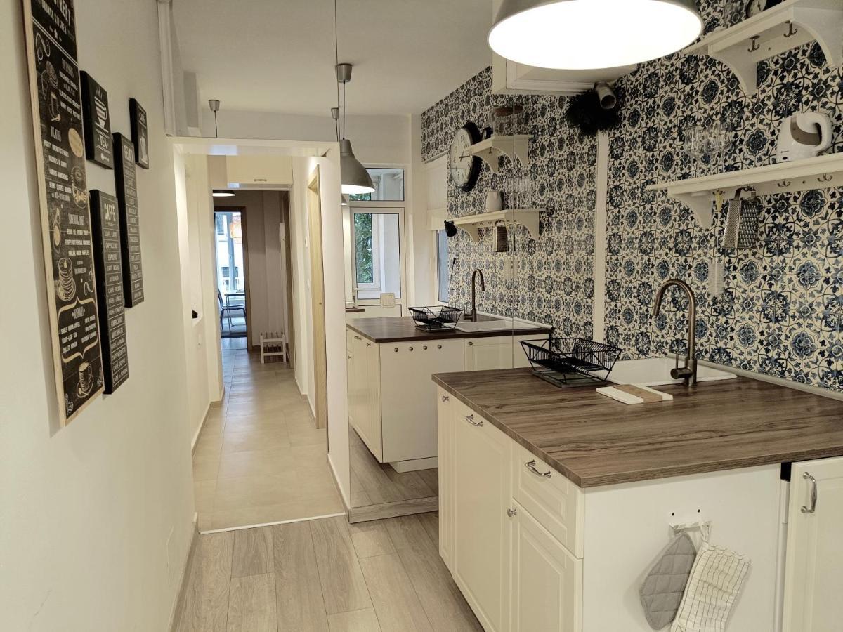 סופיה Newly Refurbished Apartment In The City Center מראה חיצוני תמונה