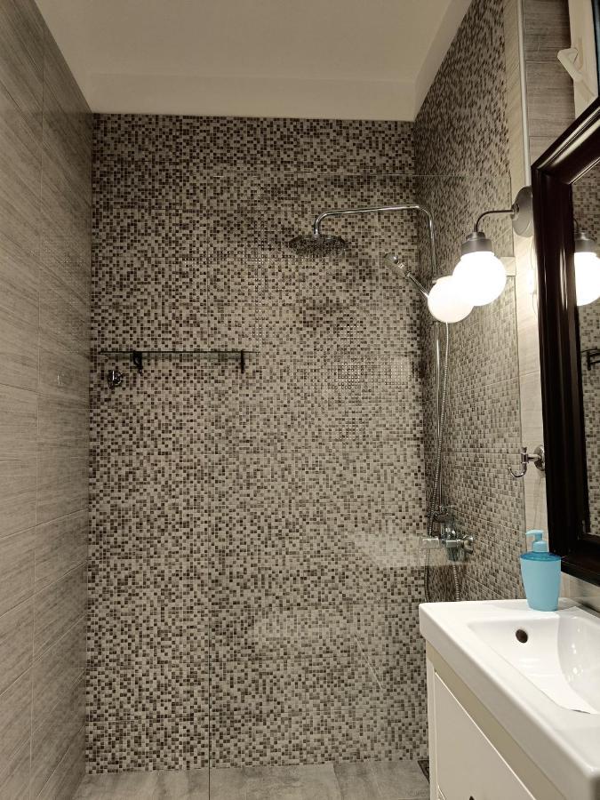 סופיה Newly Refurbished Apartment In The City Center מראה חיצוני תמונה