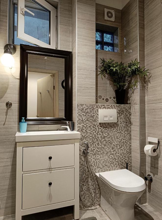 סופיה Newly Refurbished Apartment In The City Center מראה חיצוני תמונה