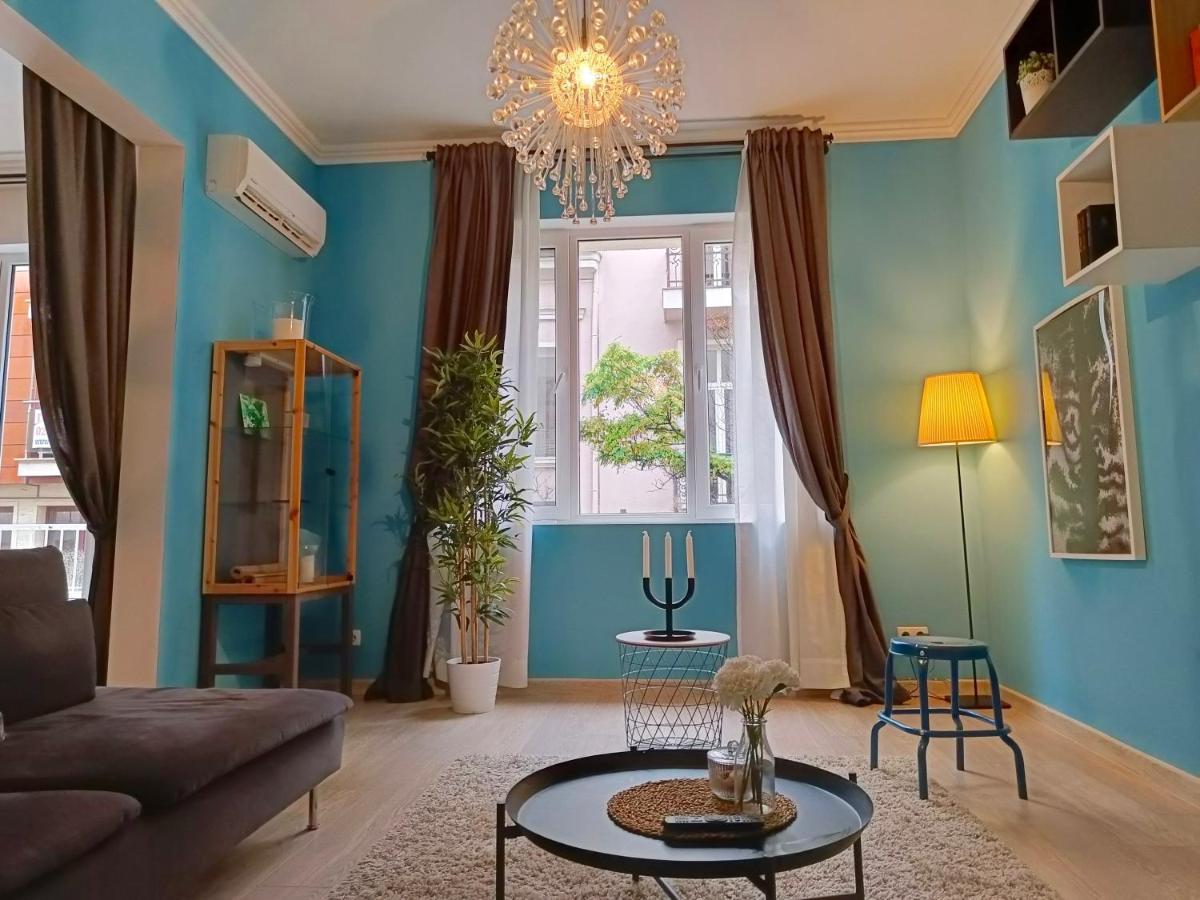 סופיה Newly Refurbished Apartment In The City Center מראה חיצוני תמונה